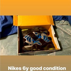 Nikes good condition